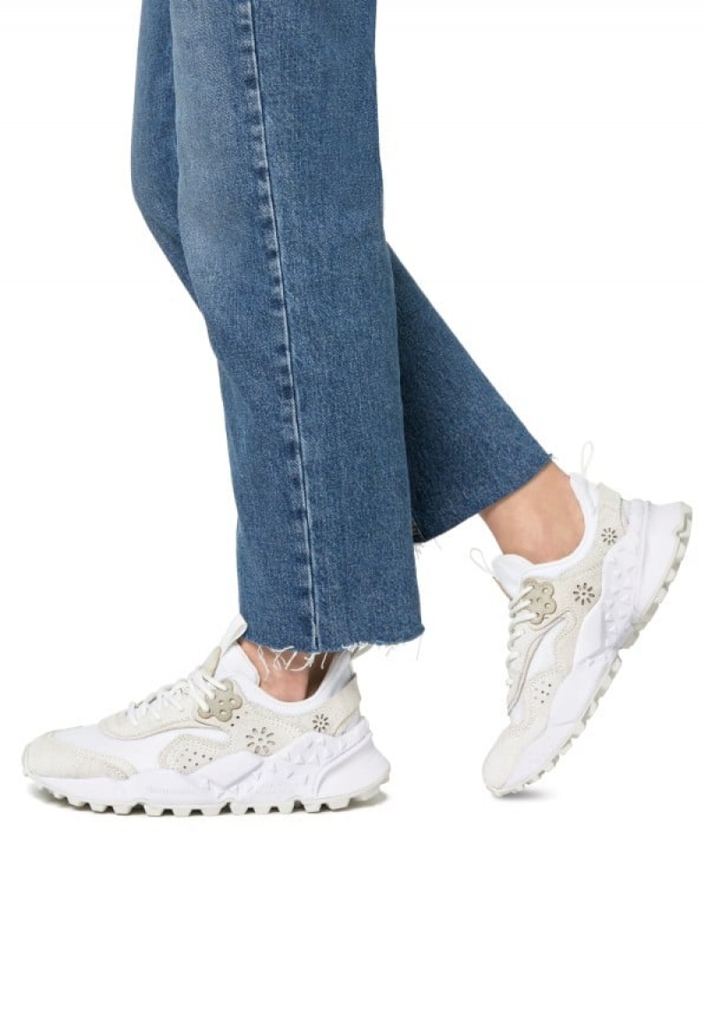 White Flower Mountain Kotetsu Women's Sneakers | JJE781GV